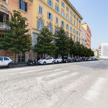 Lovely And Modern Nest Near The Colosseum 罗马 外观 照片